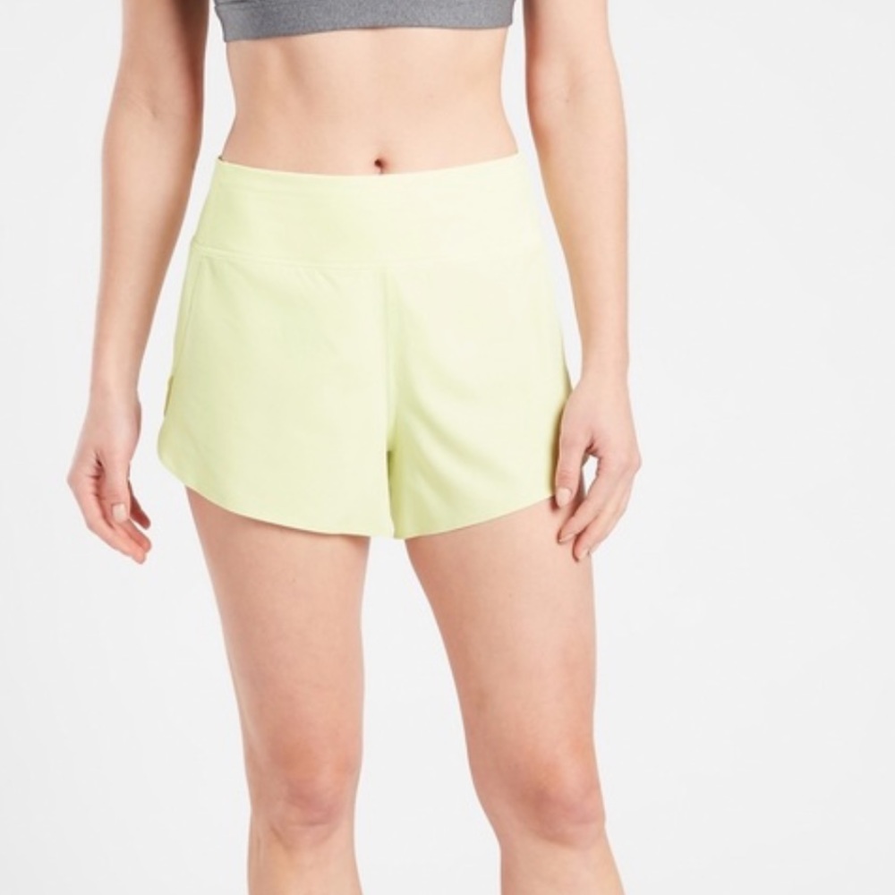Athleta Women's Athletic Shorts - Light Yellow